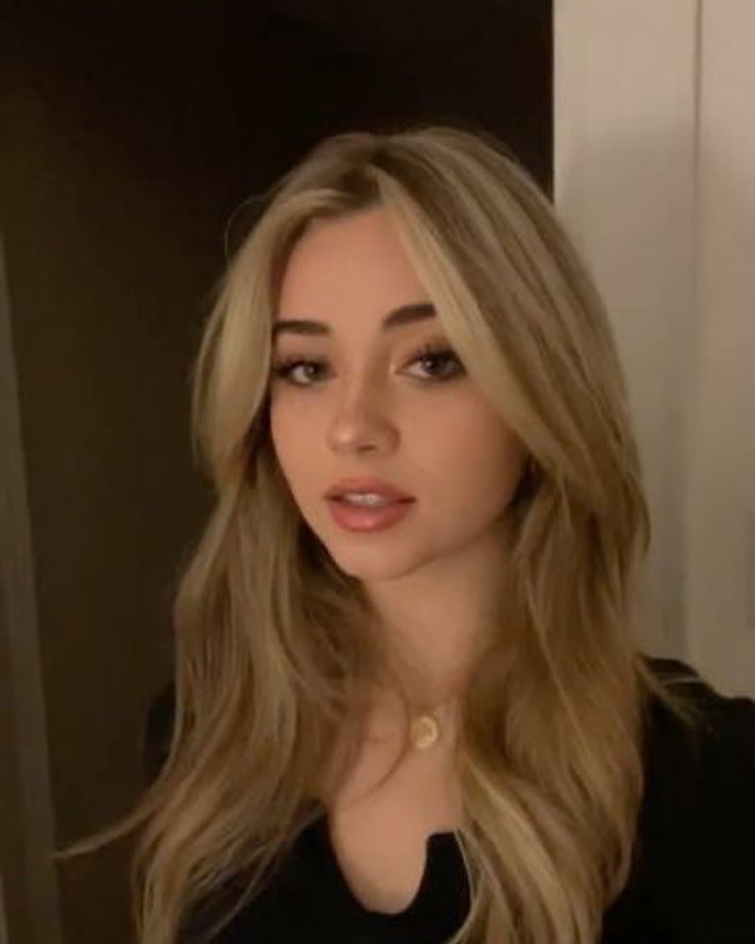 Özlem kapak görseli 1 (Bayraklı)